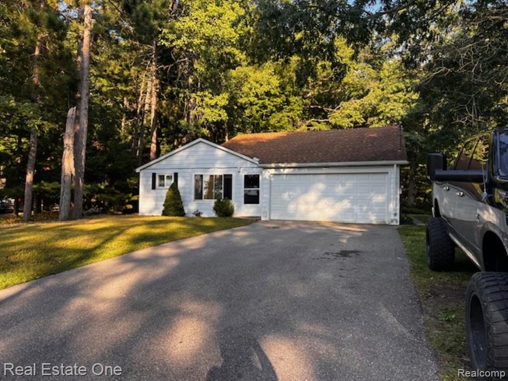 7948 E Cedar Lake Drive, Greenbush, MI 48738 — front exterior