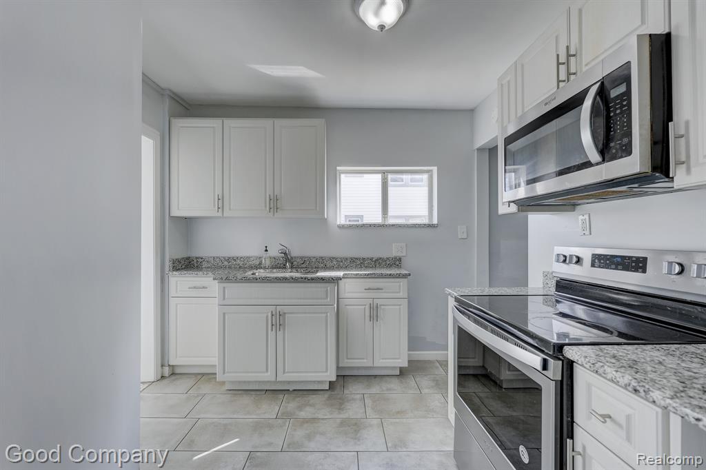 813 S Center Street, Royal Oak, MI 48067 — Photo 12
