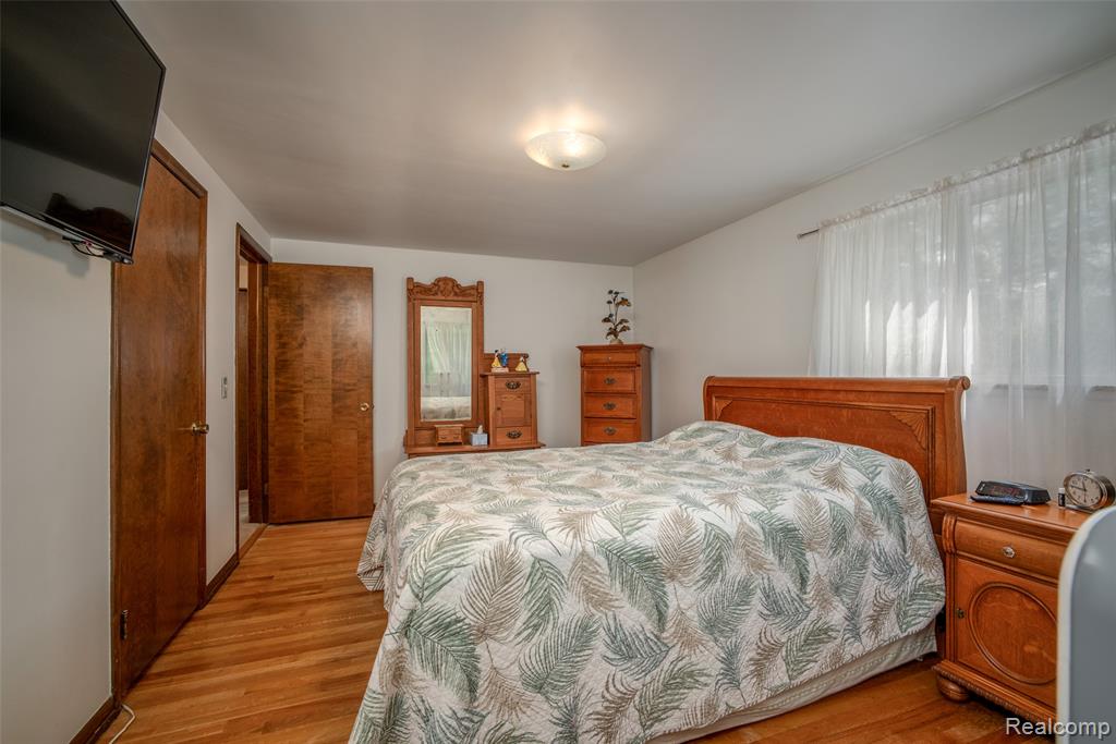 560 Coats Road, Lake Orion, MI 48362 — Photo 23