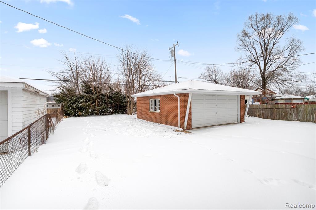 8932 Wormer, Redford, MI 48239 — Photo 34