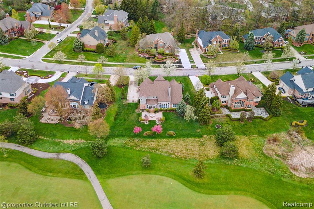 45653 TOURNAMENT Drive N, Northville, MI 48168 — Photo 79