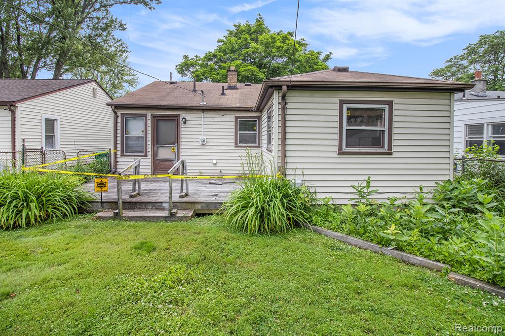 6042 Harrison Street, Garden City, MI — Photo 14