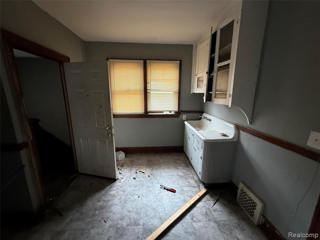 5088-86 BEWICK Street, Detroit, MI 48213 — Photo 15