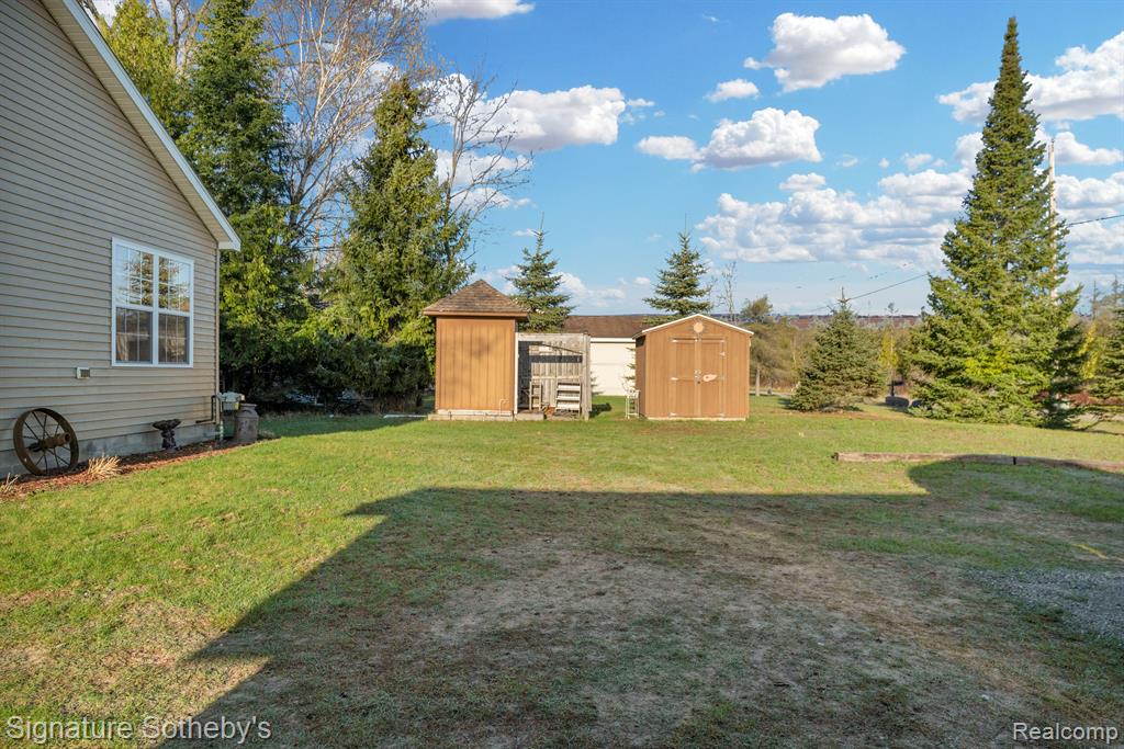 6130 Cedar Drive, Hubbard Lake, MI 49747 — Photo 29