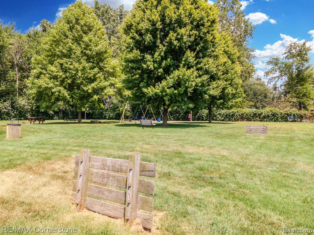 29078 Manchester Street, Westland, MI — Photo 42