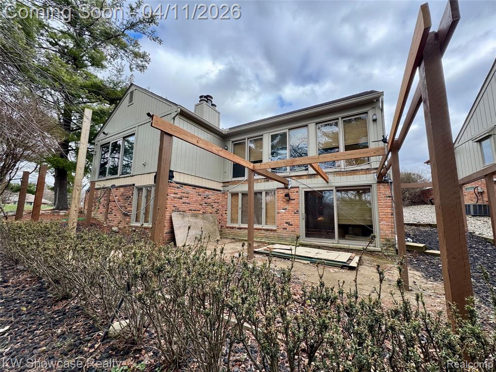 30604 Ramblewood Club Drive, Farmington, MI 48331 — Photo 38
