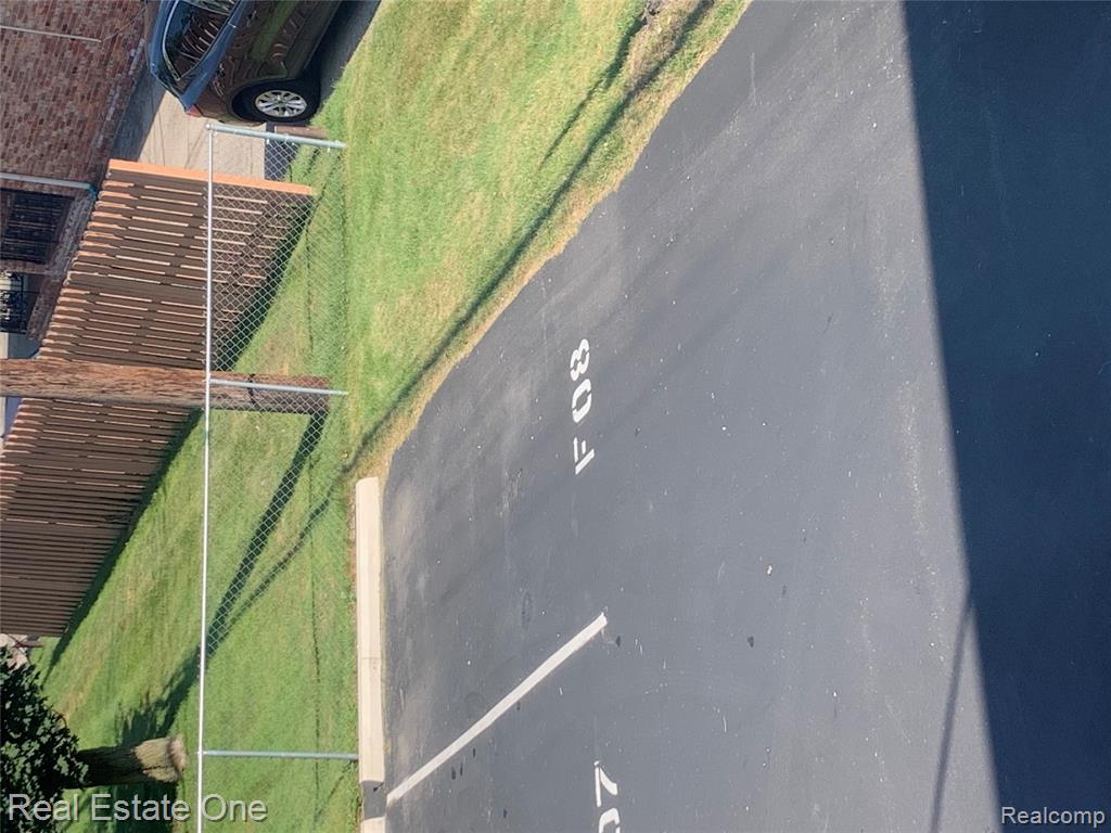 4810 Briarwood Avenue, Royal Oak, MI 48073 — Photo 15