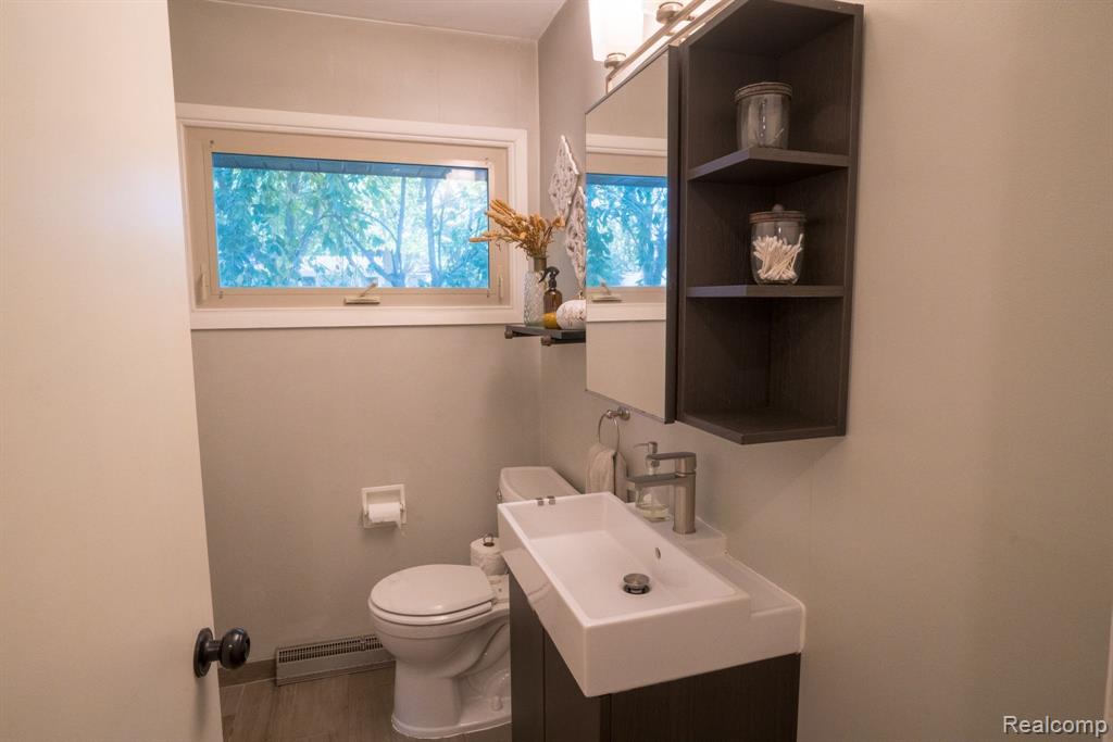 314 GRALAKE Avenue, Ann Arbor, MI 48103 — Photo 24