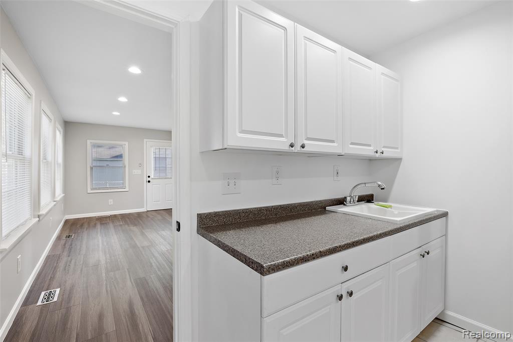 45447 Platt Street, Utica, MI 48317 — Photo 17