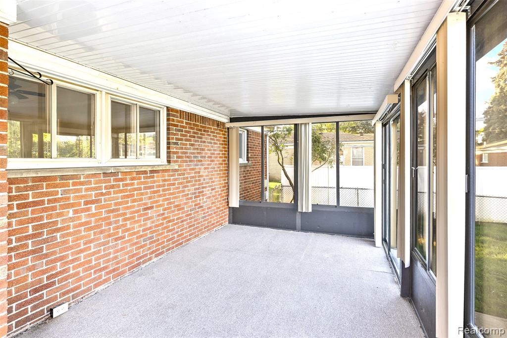 9334 N Joseph Avenue, Allen Park, MI 48101 — Photo 9