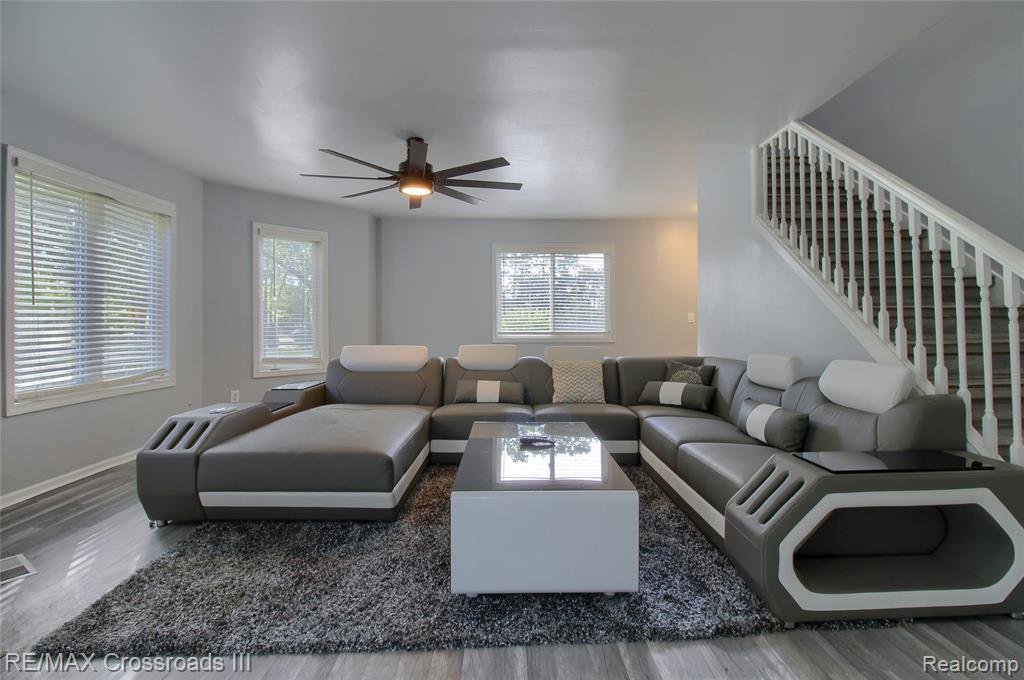 43216 N Bemis Road E, Belleville, MI 48111 — Photo 4