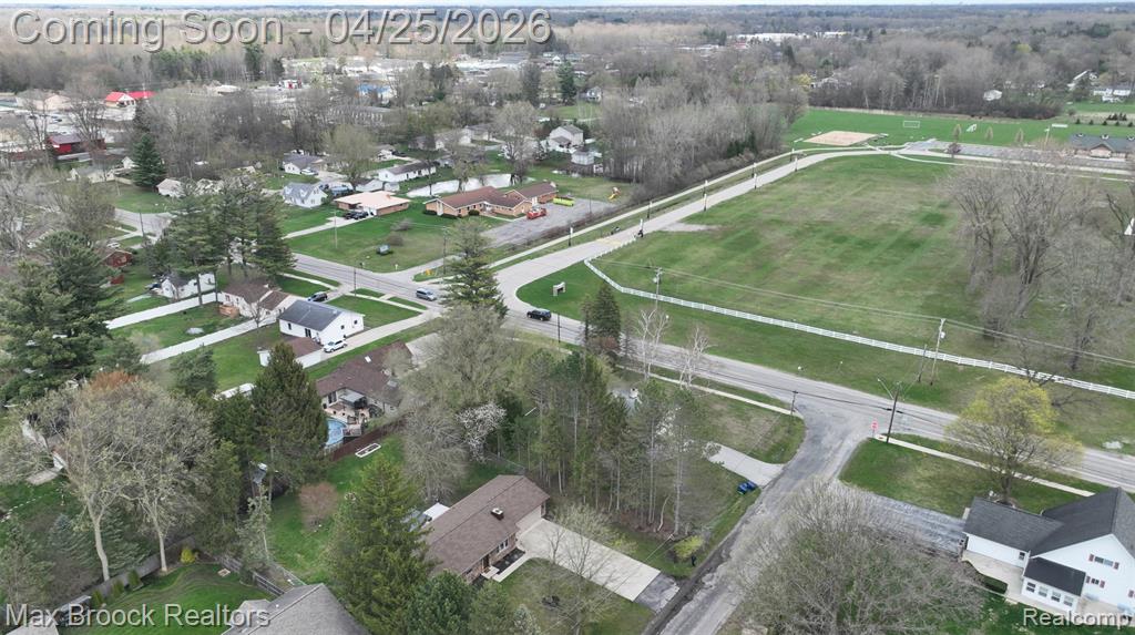 8040 Garwood Drive, Saginaw, MI 48609 — Photo 13