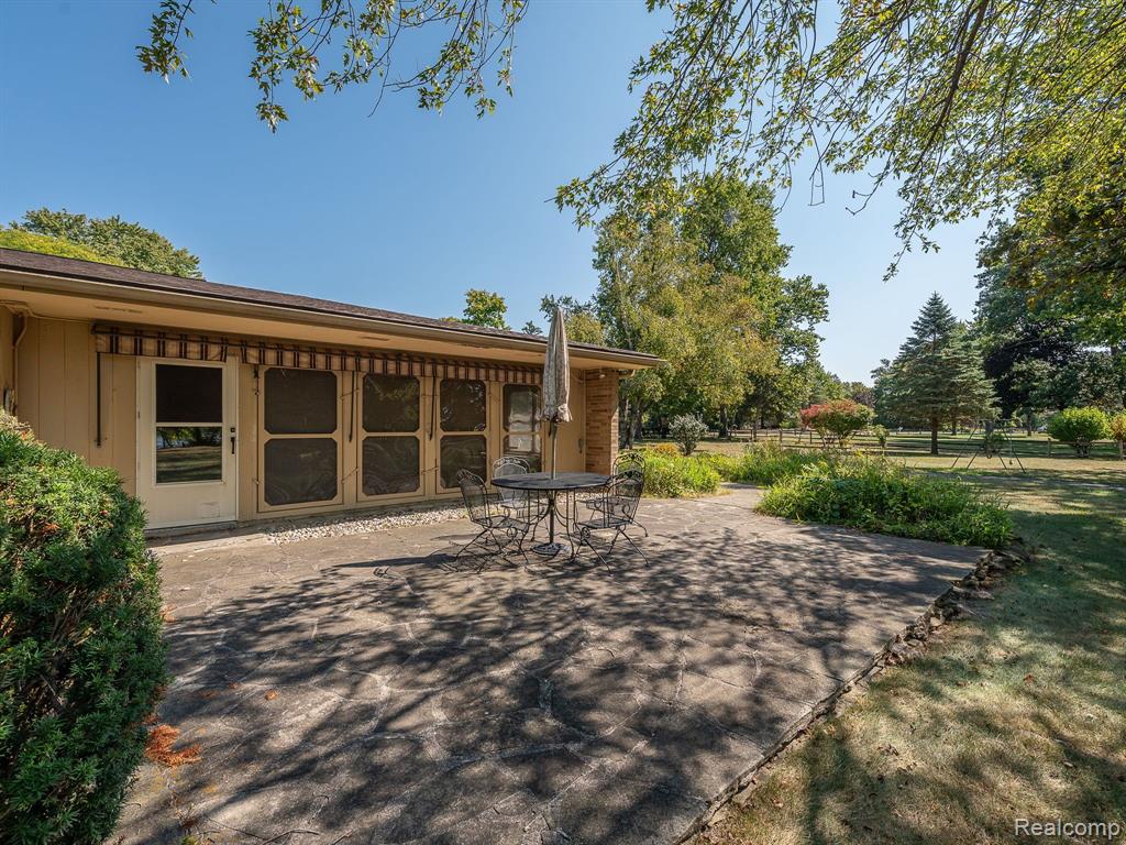 915 RED MILL Drive, Tecumseh, MI 49286 — Photo 45