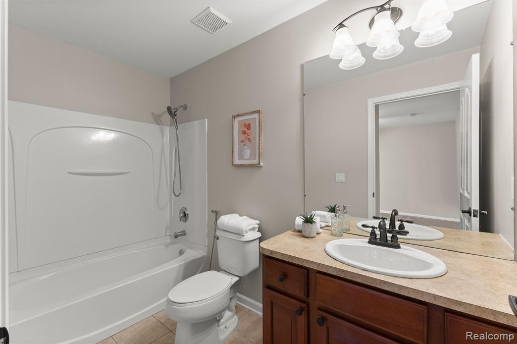 49102 FREESTONE Drive, Northville, MI 48168 — Photo 31