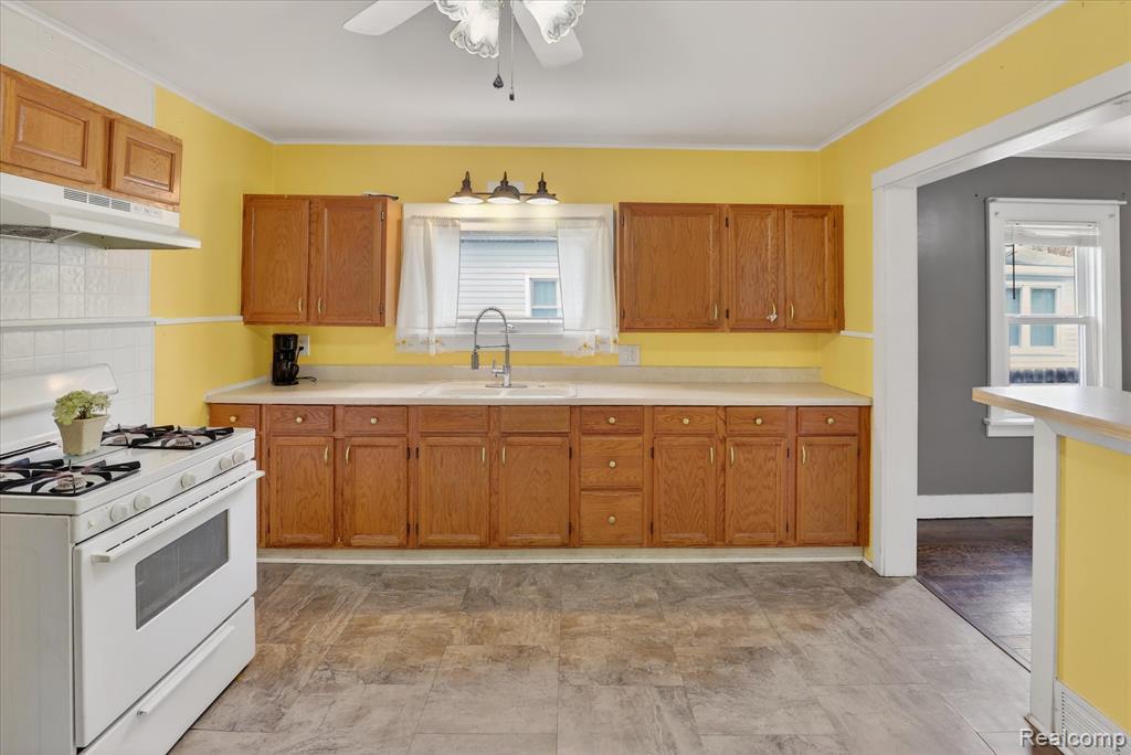 926 Kentucky Court, Monroe, MI 48161 — Photo 16
