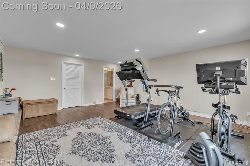 4869 Motorway Drive, Waterford, MI 48328 — Photo 54