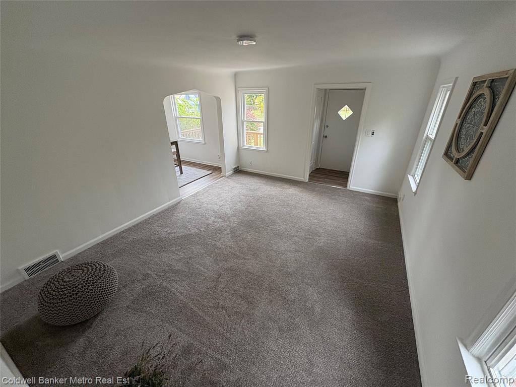 92 N Ardmore Street, Pontiac, MI 48342 — Photo 6