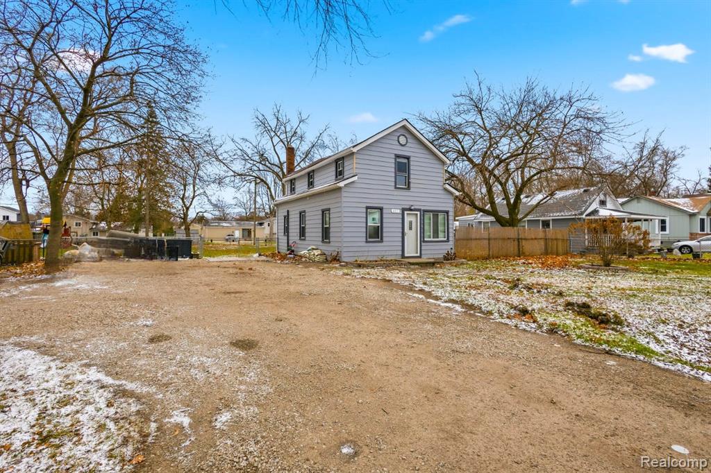 657 Lucille Drive, Wolverine Lake, MI 48390 — Photo 8