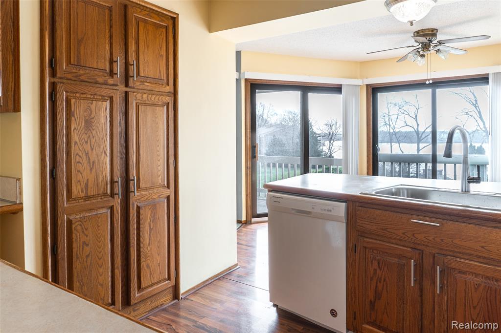 1695 Cliffs Landing, 302, Ypsilanti, MI 48198 — Photo 4