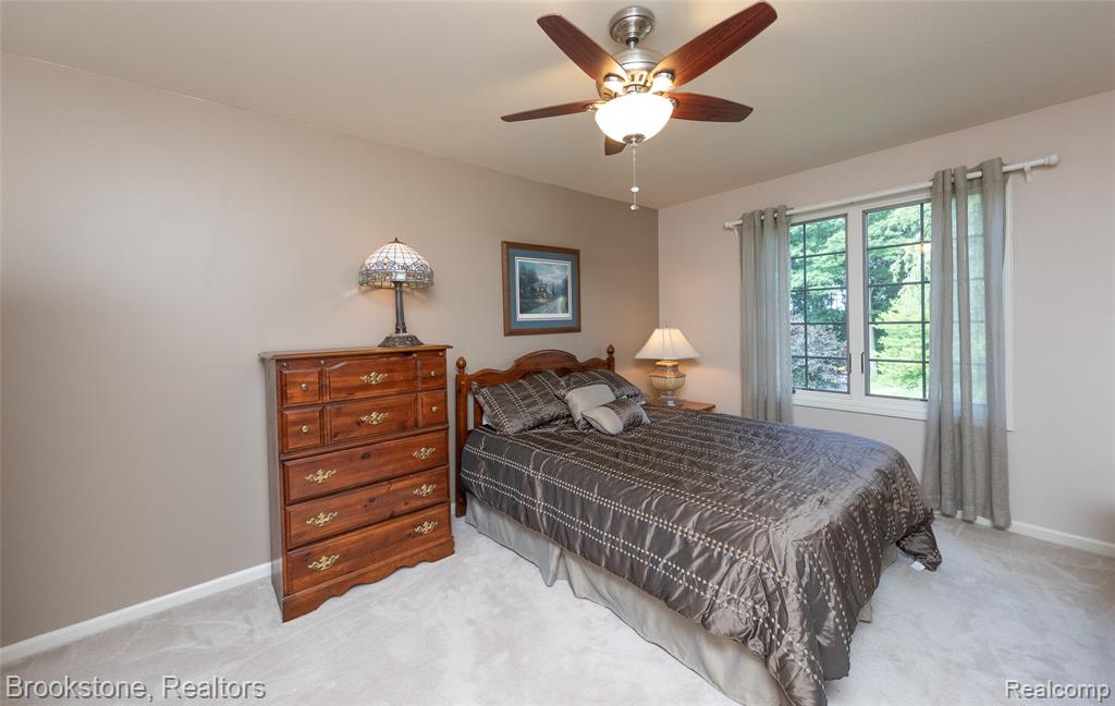 6871 Berry Pointe Drive, Clarkston, MI 48348 — Photo 34