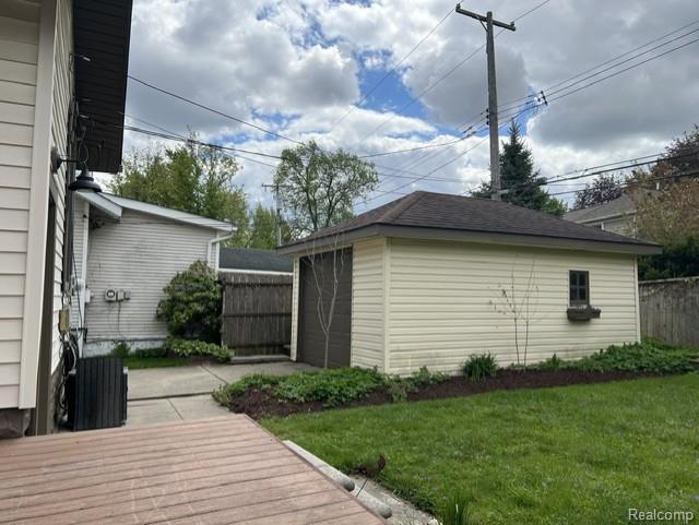 700 S Pleasant Street, Royal Oak, MI 48067 — Photo 13
