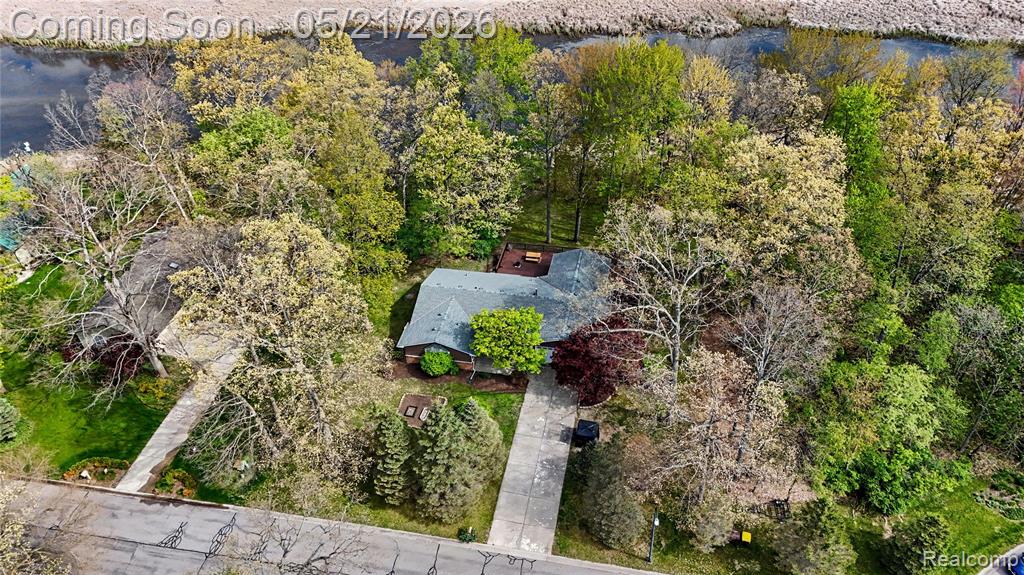 406 Fairwood Road, Pinckney, MI 48169 — Photo 2