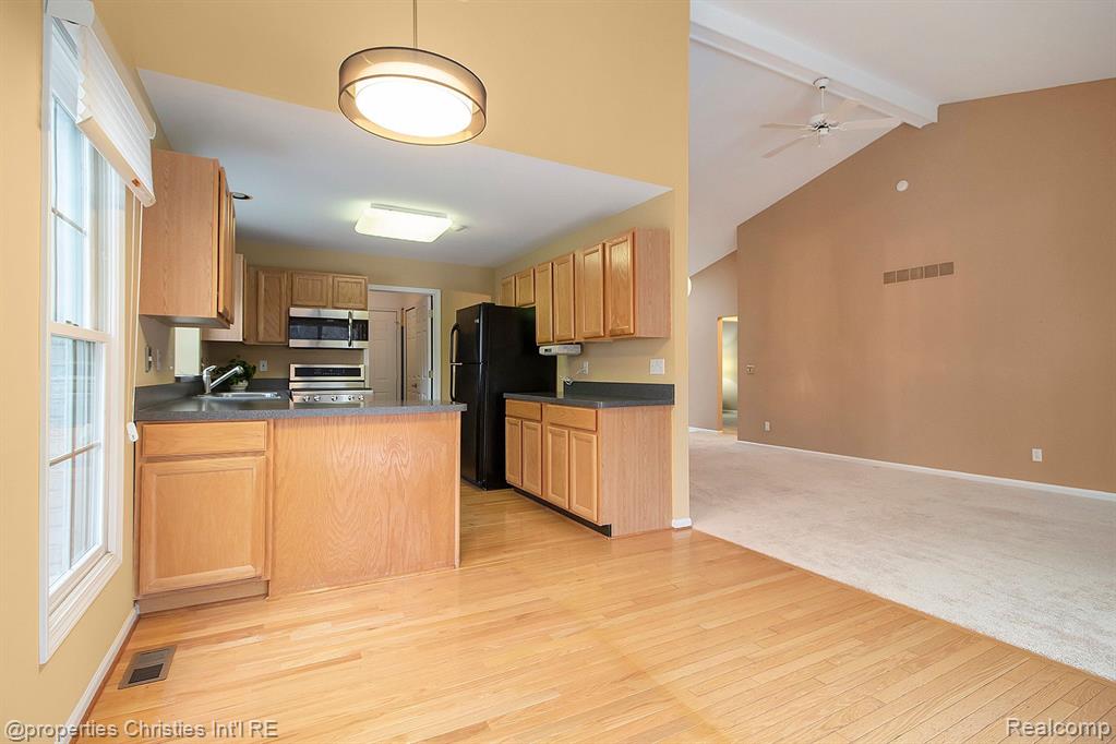 7487 GREEN MEADOW Lane, Canton, MI 48187 — Photo 18