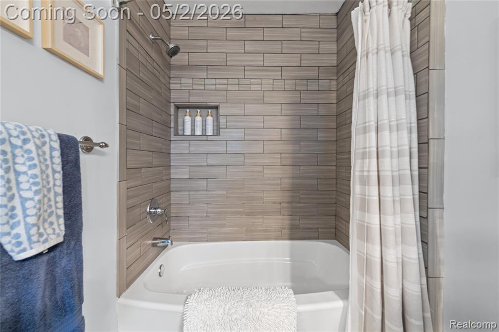 961 Cedar Oaks Trail, White Lake, MI — Photo 35