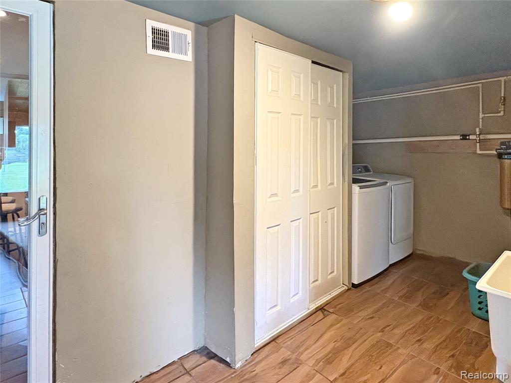615 Senecal Street, Fenton, MI 48430 — Photo 9