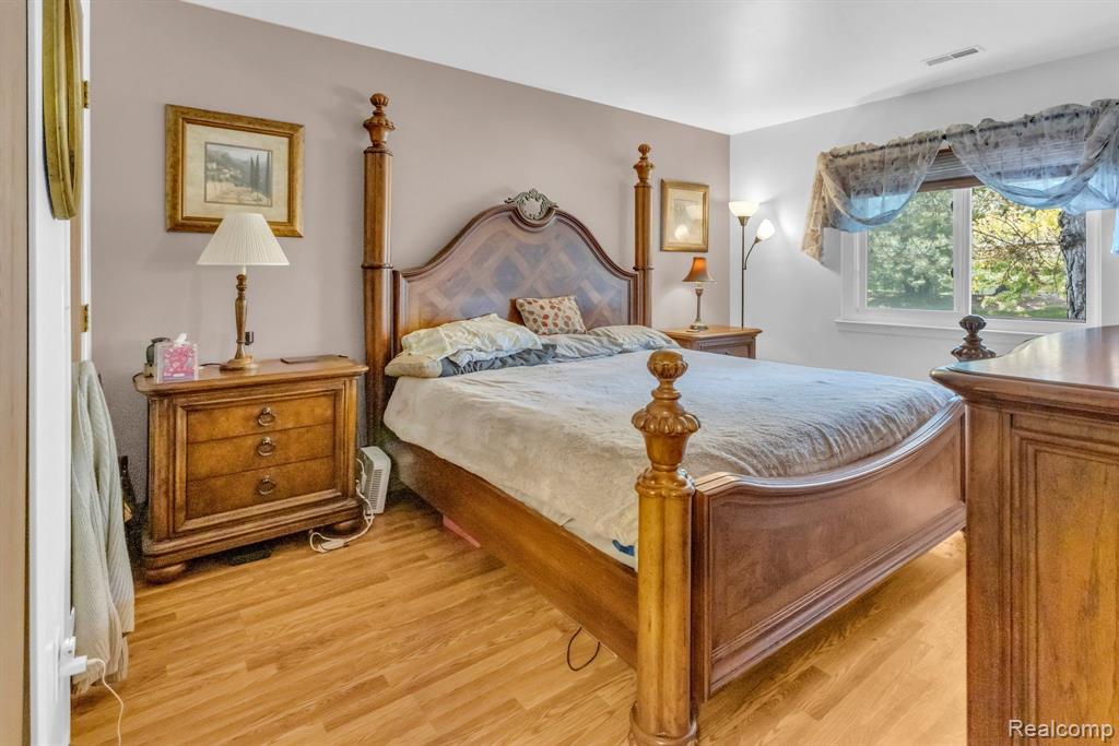 302 SPRING BROOKE Drive, Brighton, MI 48116 — Photo 10