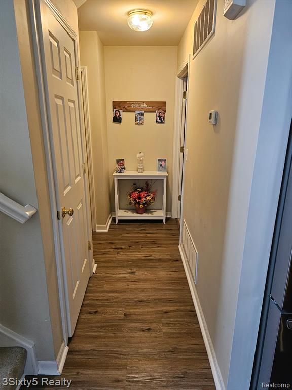 22041 FAIRLANE Boulevard, Woodhaven, MI 48183 — Photo 5