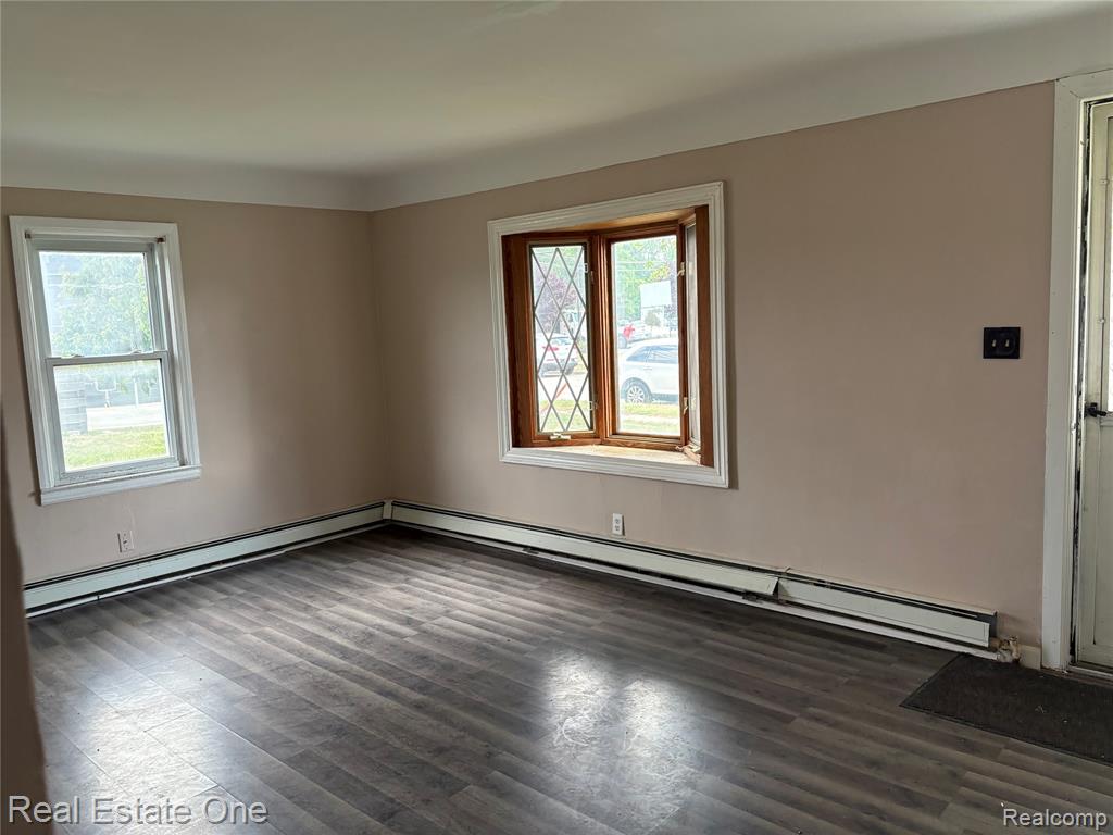 5873 Elmgrove Avenue, Warren, MI 48092 — Photo 6