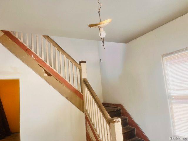 3964 SHERIDAN Street, Detroit, MI 48214 — Photo 11