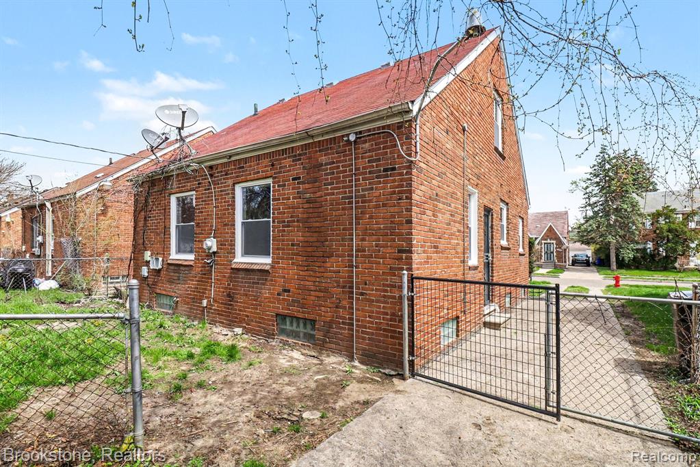 16605 Freeland Street, Detroit, MI 48235 — Photo 22