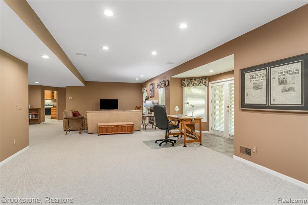 970 Moldovia Drive, White Lake, MI — Photo 41