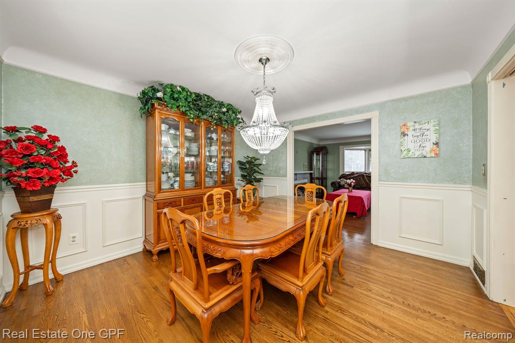 6 ELMSLEIGH Lane, Grosse Pointe, MI 48230 — Photo 9