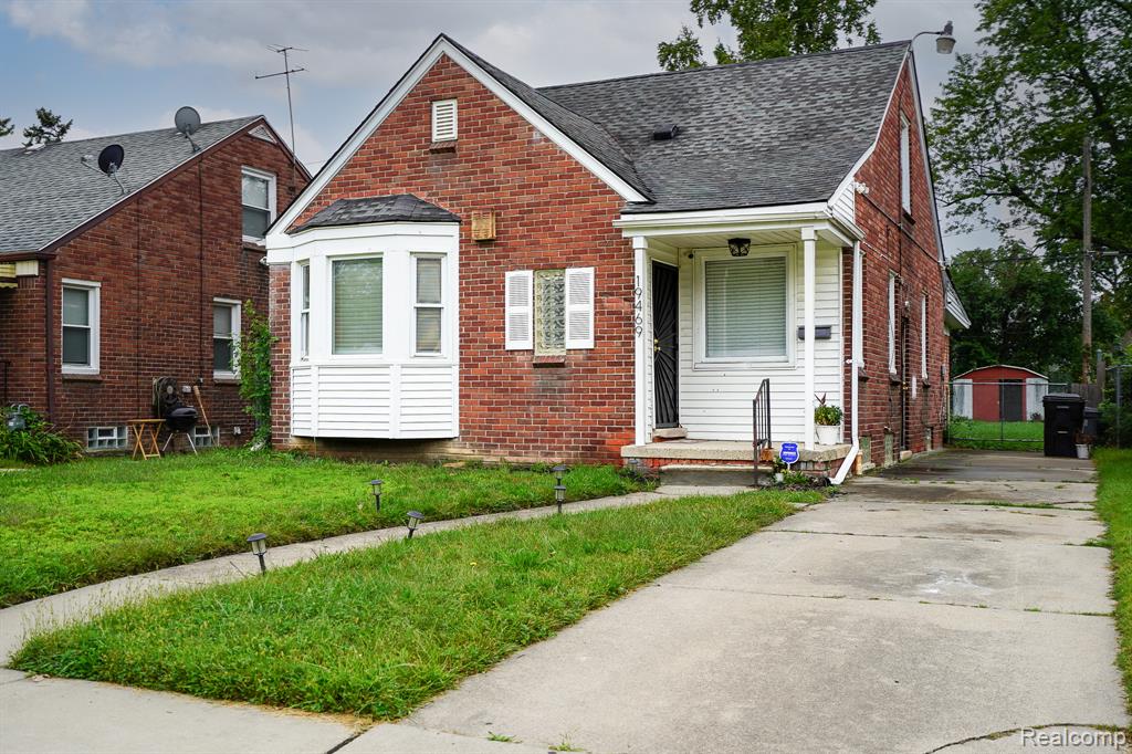 19469 Whitcomb Street, Detroit, MI 48235
