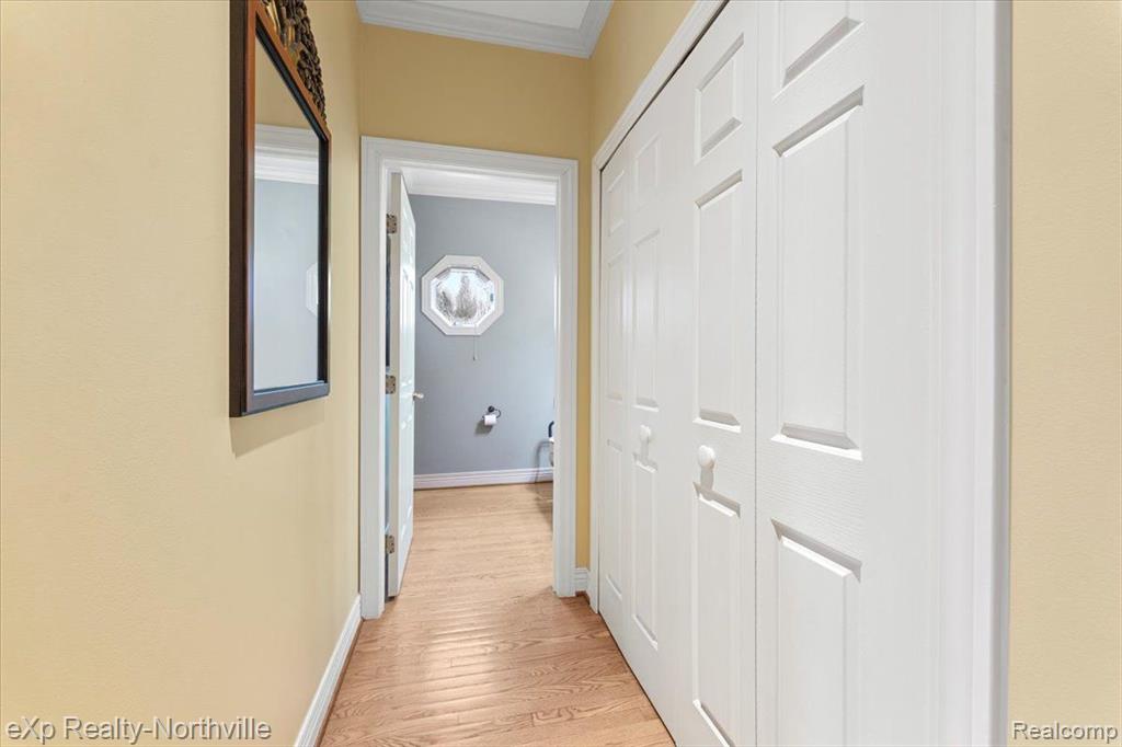 9283 FIRWOOD Road, South Lyon, MI 48178 — Photo 13