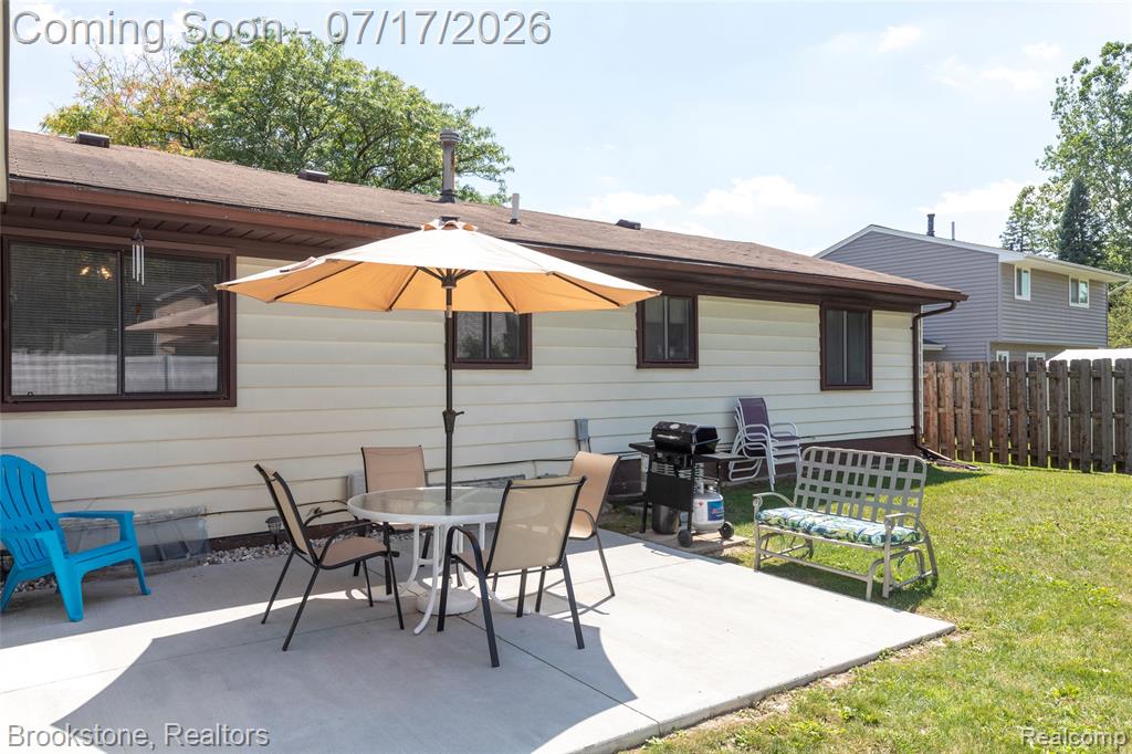 5245 Spinning Wheel Drive, Grand Blanc, MI 48439 — Photo 6