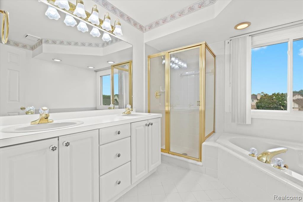 5747 Glen Creek Court, Ann Arbor, MI 48108 — Photo 28