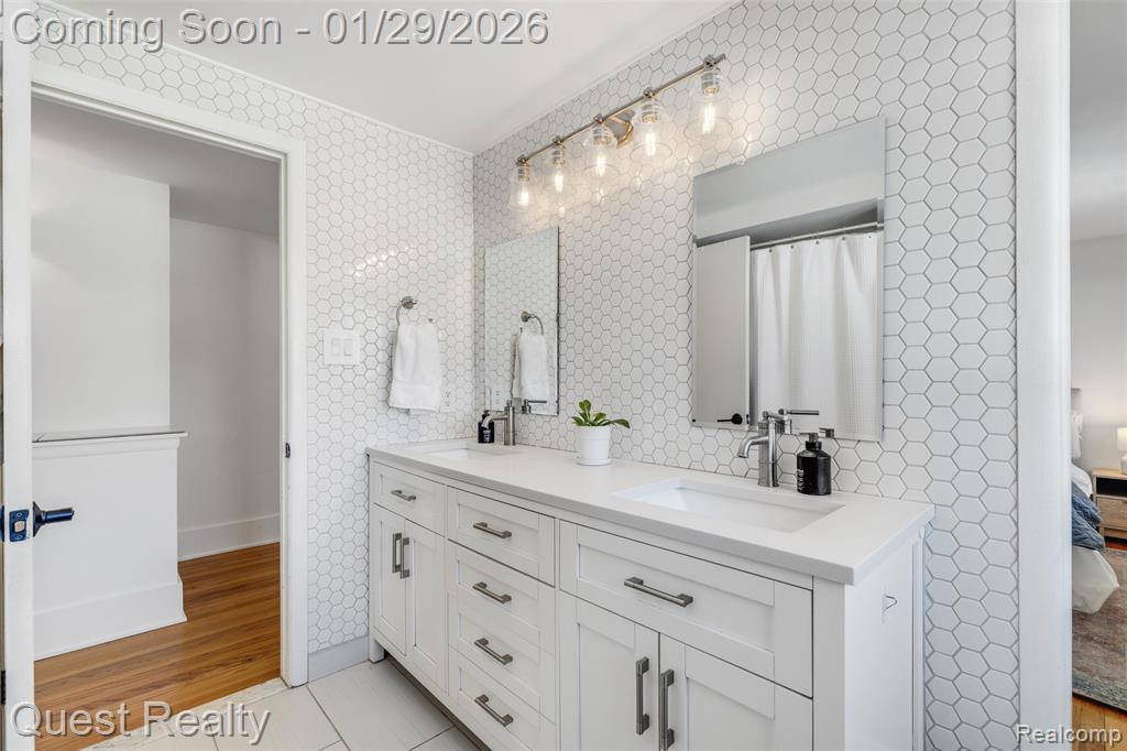 6702 Cathedral Drive, Bloomfield Hills, MI 48301 — Photo 23