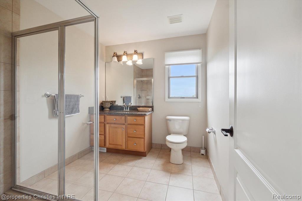 45653 TOURNAMENT Drive, Northville, MI 48168 — Photo 43