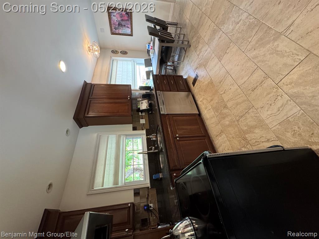 18769 Walmer Lane, Beverly Hills, MI 48025 — Photo 23