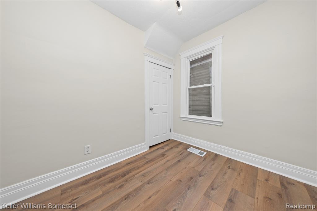 4510 Harding Street, Detroit, MI, 48214