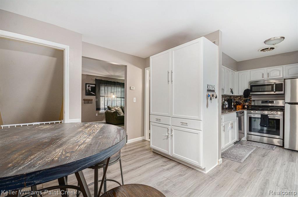 1751 WICKHAM Street, Royal Oak, MI 48073 — Photo 4