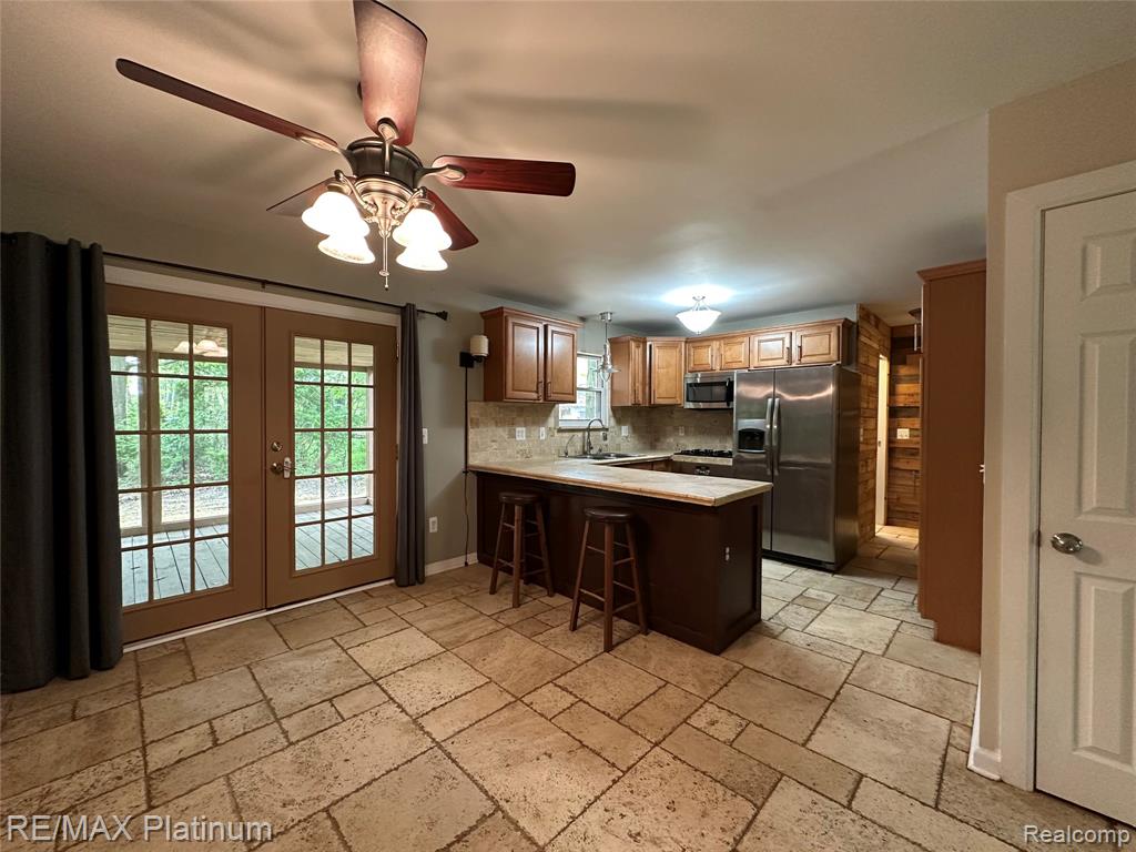 2482 Livernois Drive, Howell, MI 48843 — Photo 5
