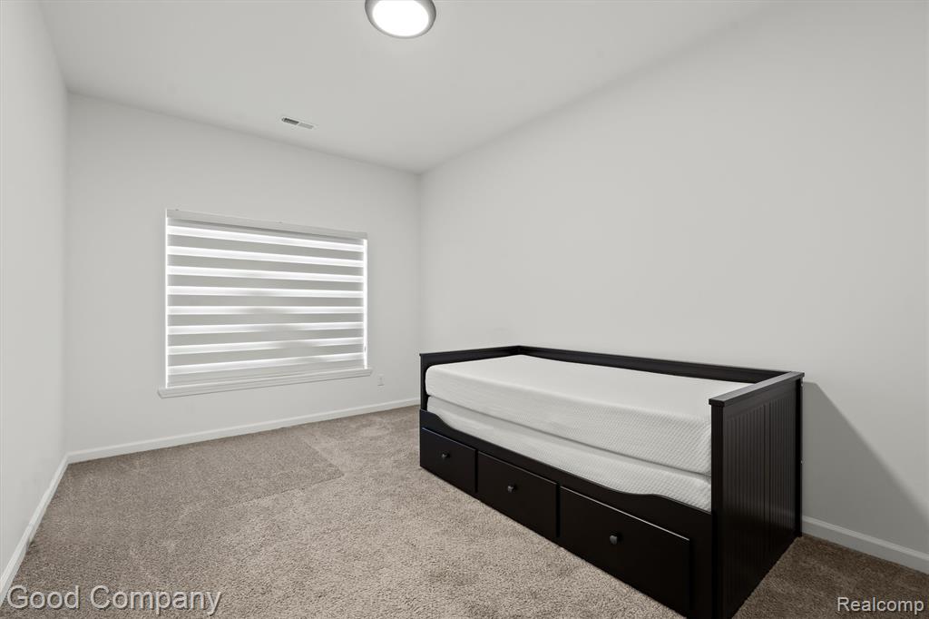 602 Pointe Drive, Walled Lake, MI 48390 — Photo 22