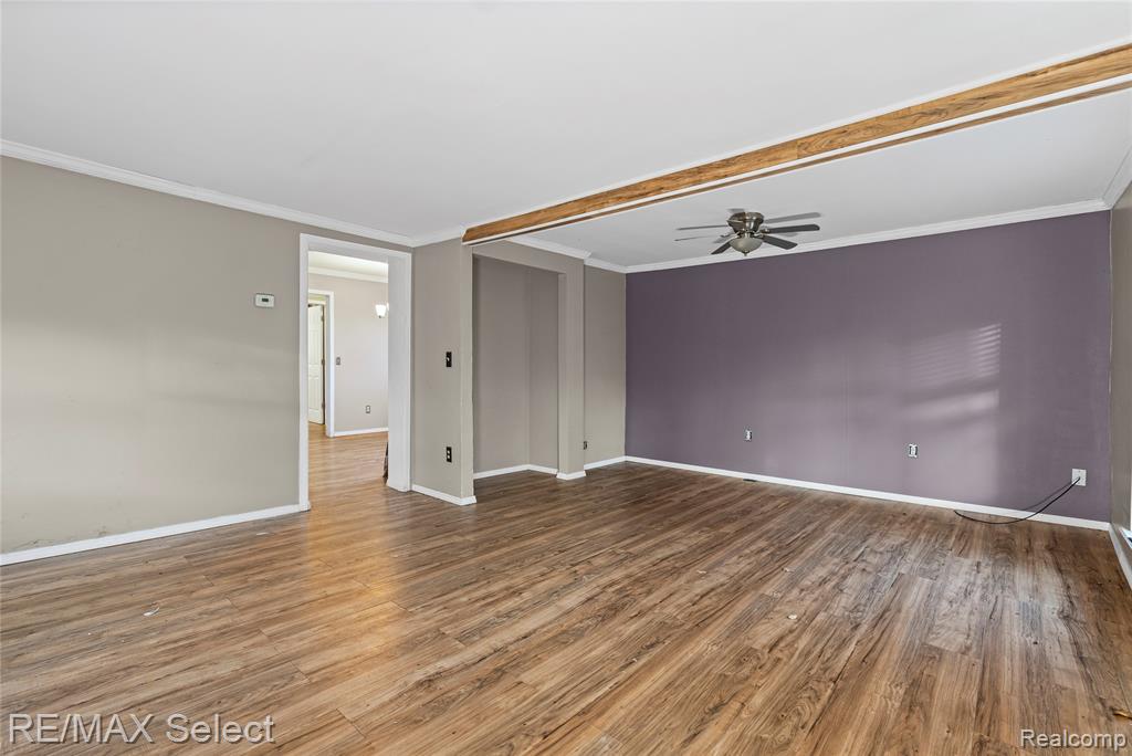 631 Center Street, Chesaning, MI 48616 — Photo 5