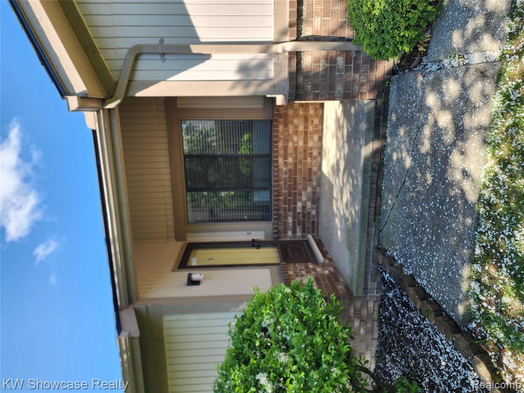 38824 Windmill Pointe S, Clinton Twp, MI 48038 — Photo 3