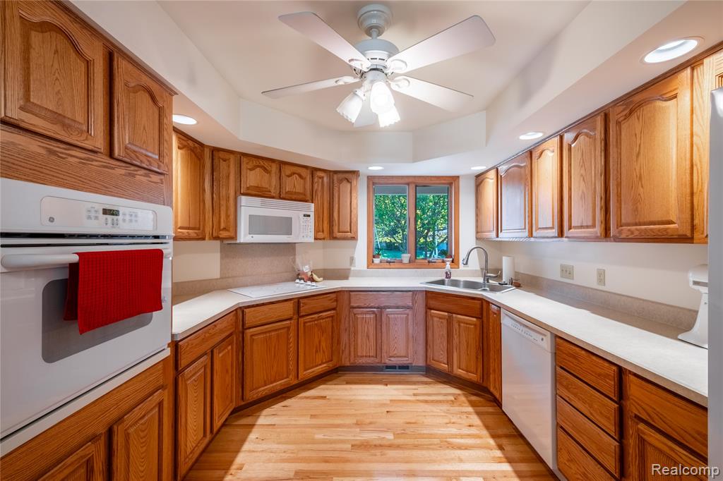 5355 Wyndemere Common Square, Swartz Creek, MI 48473 — Photo 10